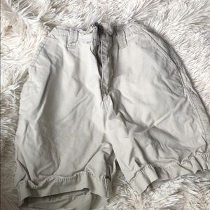 Kaki Shorts